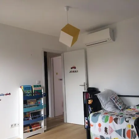 Maison Climatisee Avec Piscine *